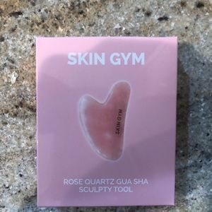Skin Gym Rose Quartz Heart Gia Sha
